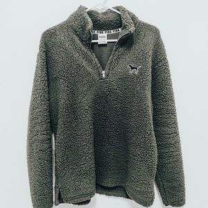 ✰VS P I N K pullover ✰